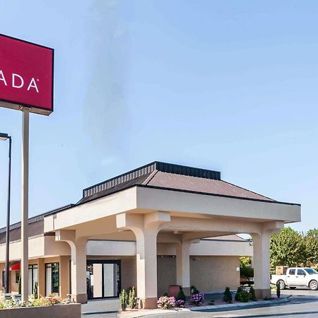 Ramada By Wyndham Lebanon Hotel Eksteriør billede