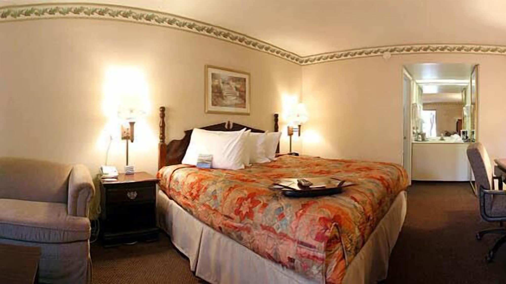Ramada By Wyndham Lebanon Hotel Eksteriør billede
